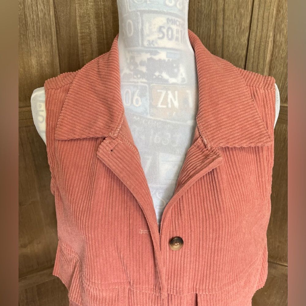 EUC.  Emery Rose Dusty Rose Corduroy Vest with pockets. - Picture 4 of 6
